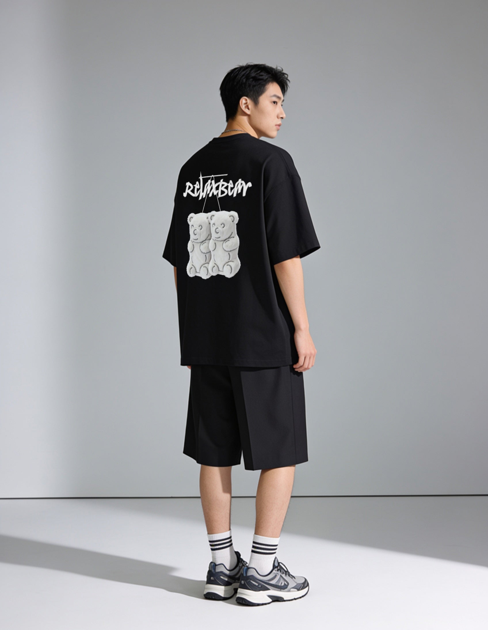 Dicebear Tee